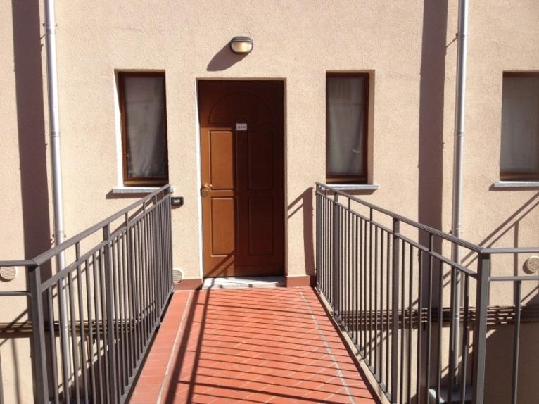 Appartamento 28 door sign