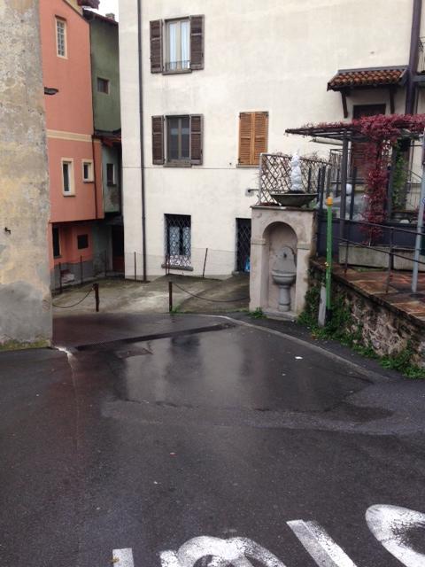 Lane descending steeply